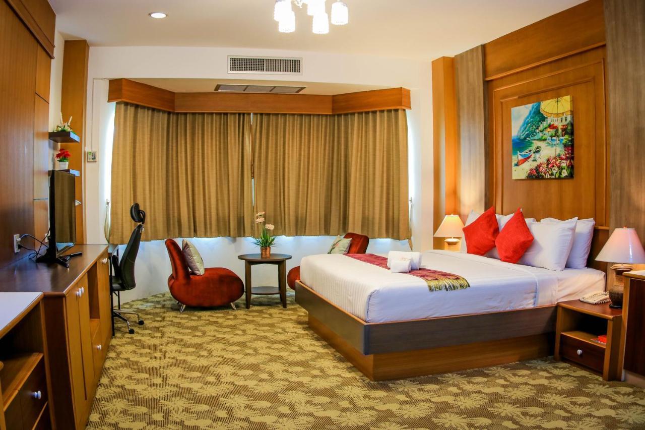 Siamgrand Hotel Udon Thani Bagian luar foto